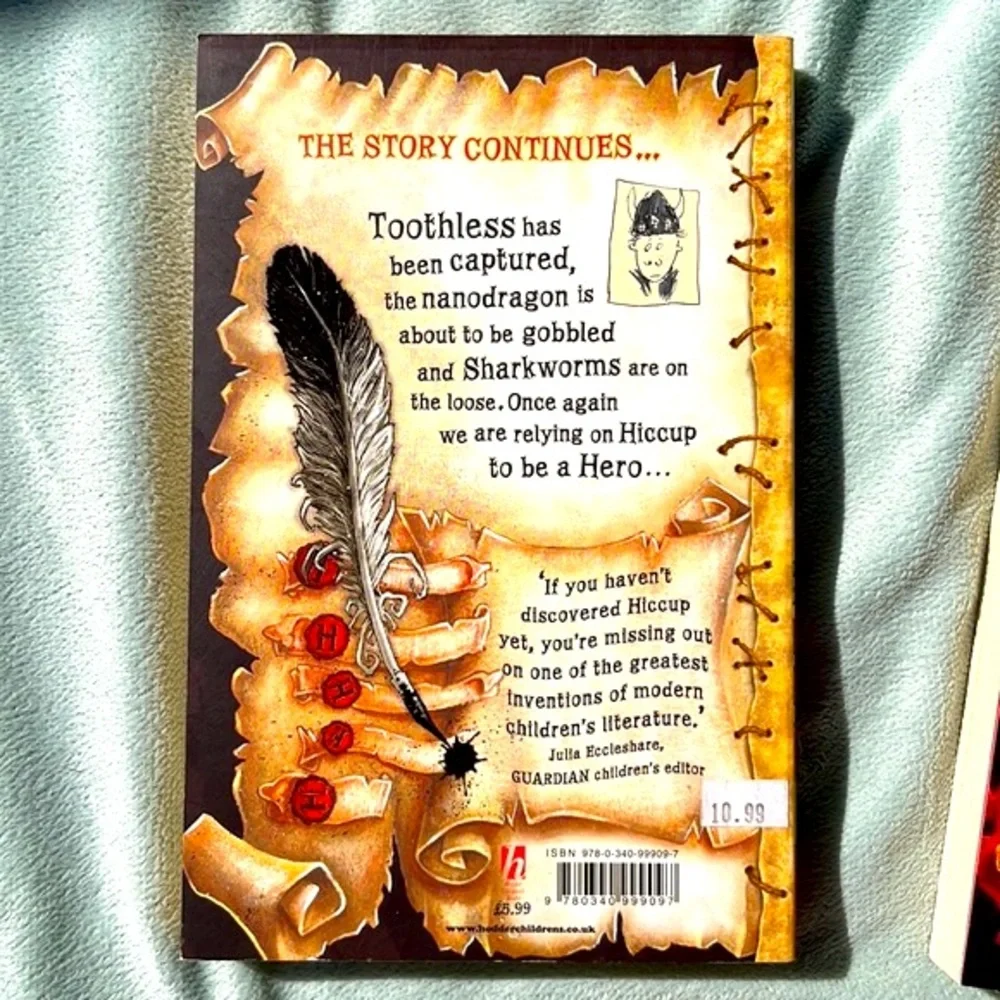 3 novels: How to train your dragon, How to Speak Dragonese,and Totally Winnie - Picture 7 of 15